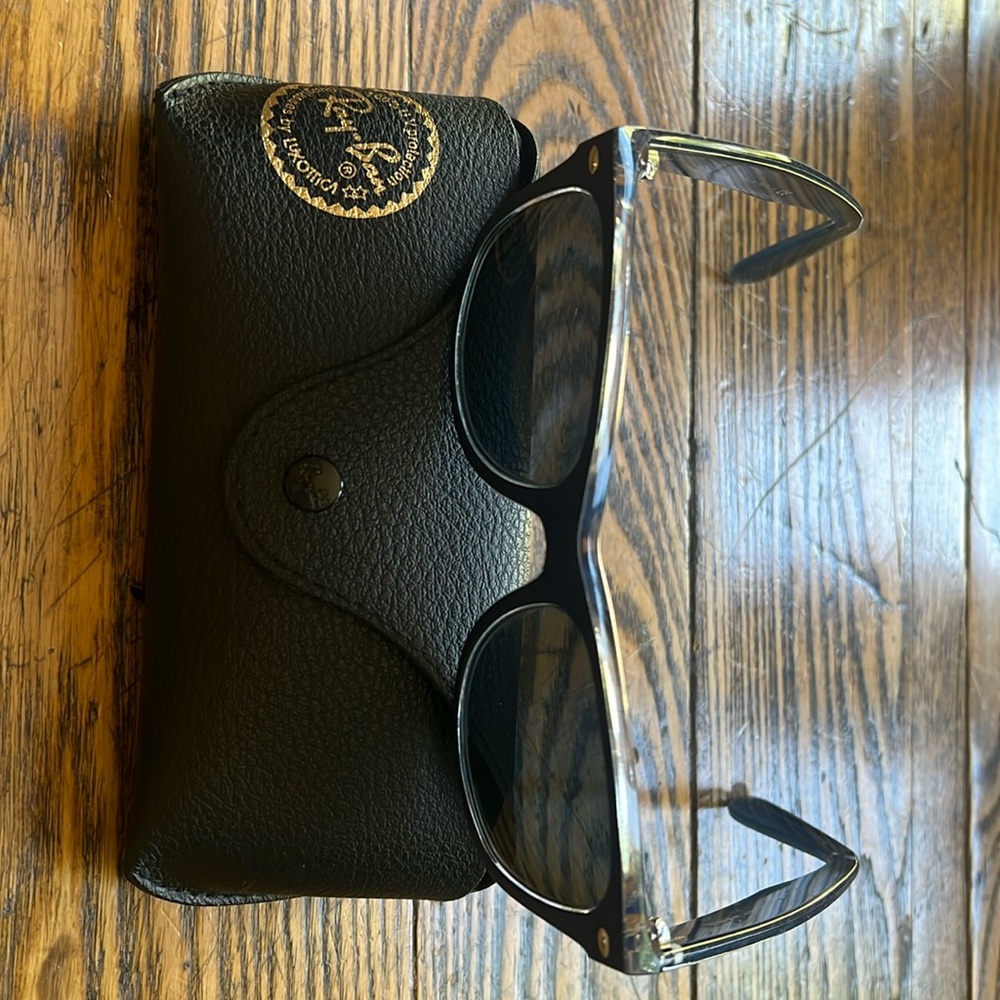 Ray Ban Wayfaer Blue with Case